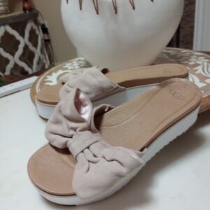 🌿 UGG Australia Joan Seashell pink suede bow platform slide sandals size 7.5 🌿